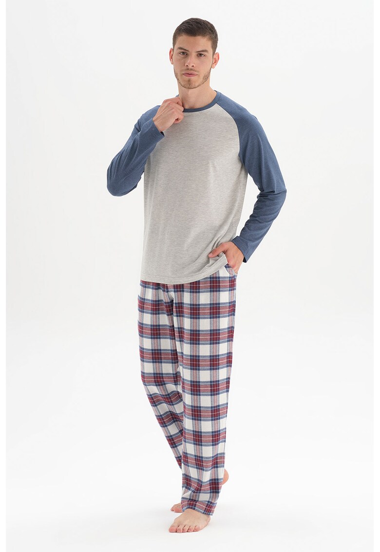 Pijama cu pantaloni lungi - maneci raglan si model in carori