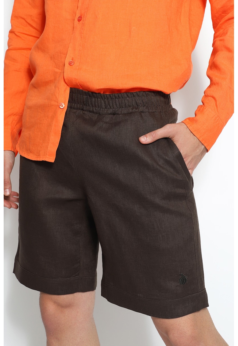 Pantaloni scurti din in cu aplicatie logo contrastanta