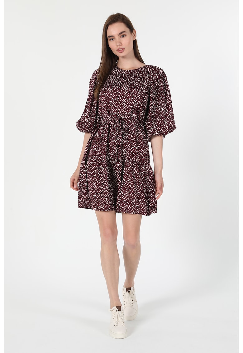 Rochie cu model si maneci cazute