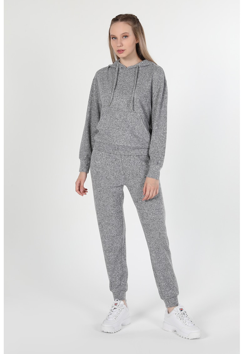 Hanorac cu snur si buzunar kangaroo Hanorac cu snur si buzunar kangaroo