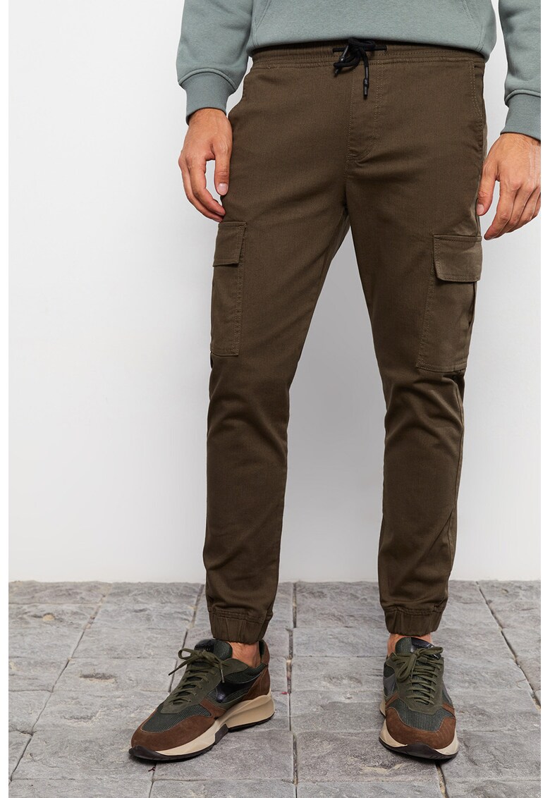 Pantaloni cargo cu snur de ajustare in talie