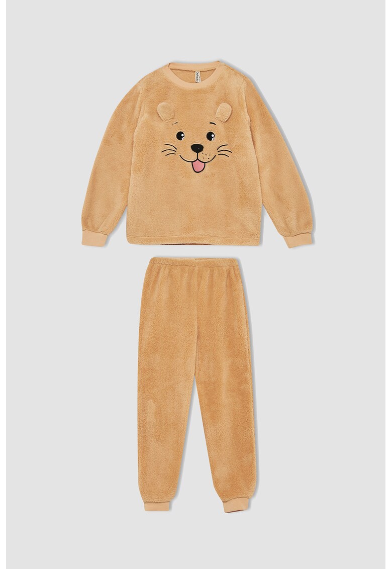 Pijama pufoasa cu aplicatii cu urechi