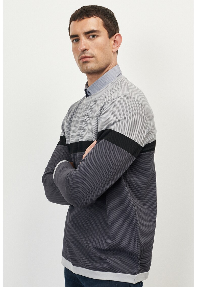 Pulover colorblock texturat