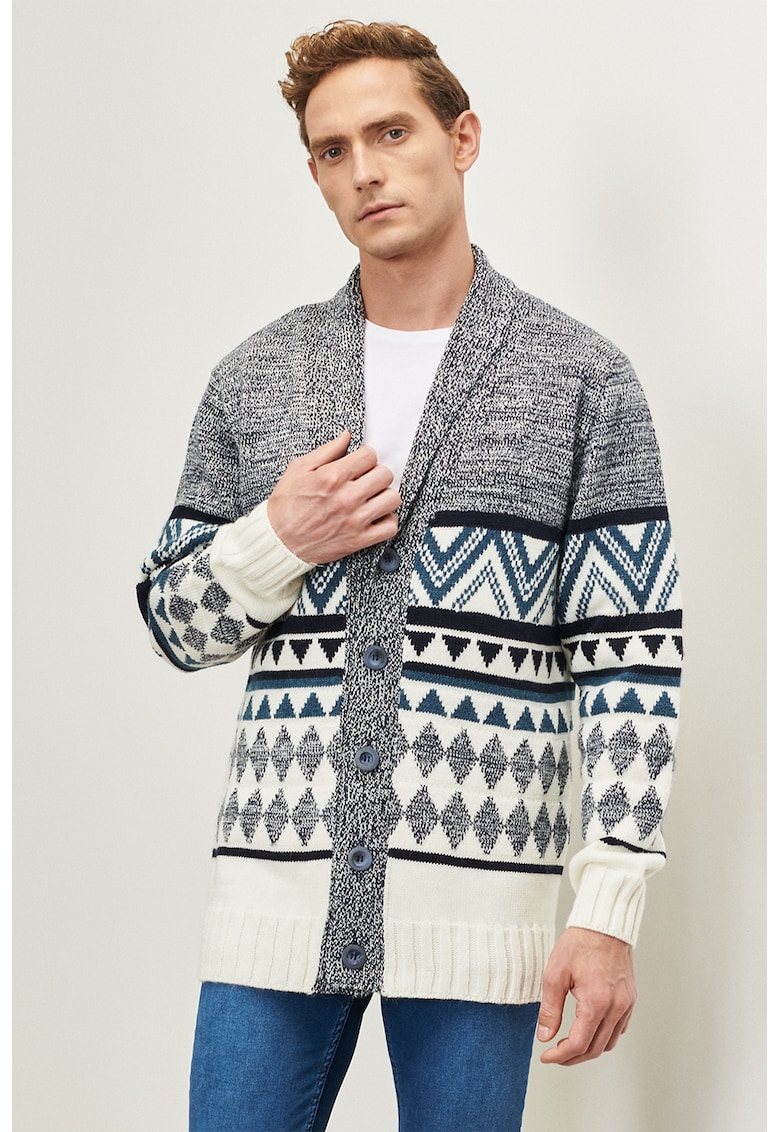 Cardigan tricotat cu nasturi