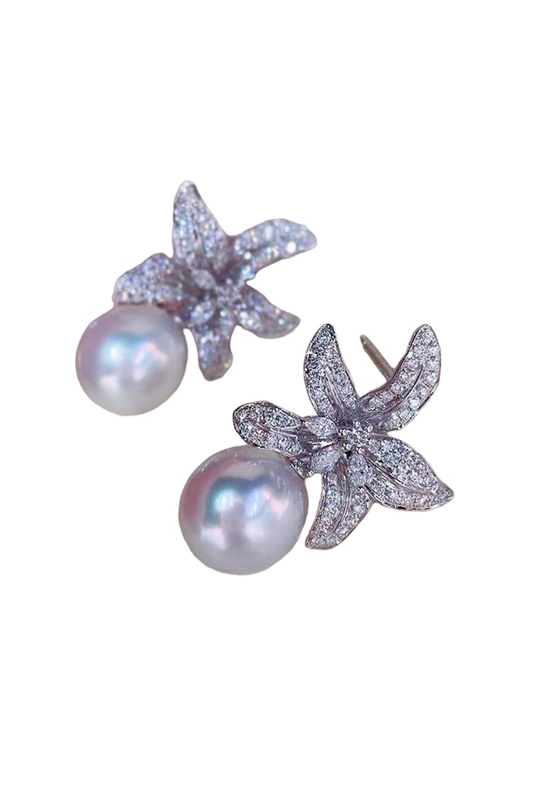 Cercei argintii - forma de floare - cu pietre din zirconiu si perle - Cosmo C15 -