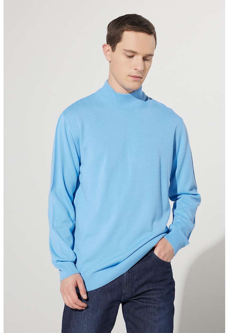 Pulover tricotat fin cu terminatii striate