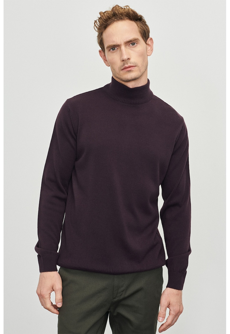 Pulover tricotat fin cu terminatii striate