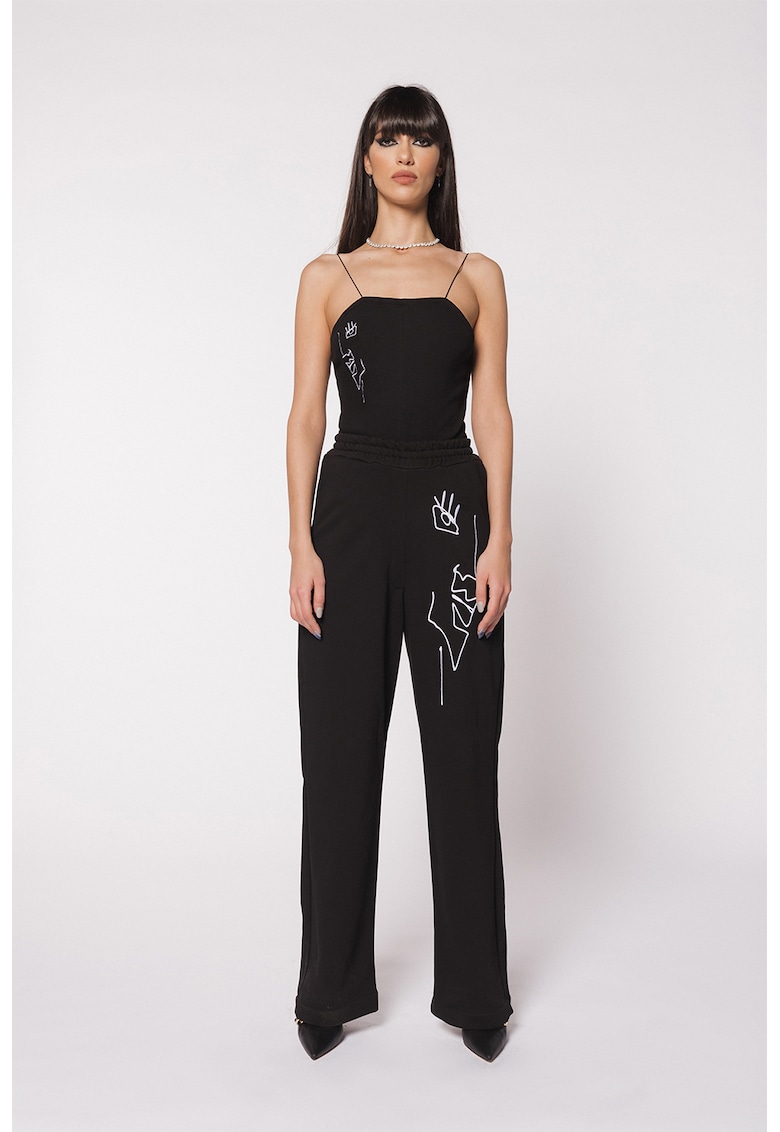 Pantaloni cu croiala ampla si broderie