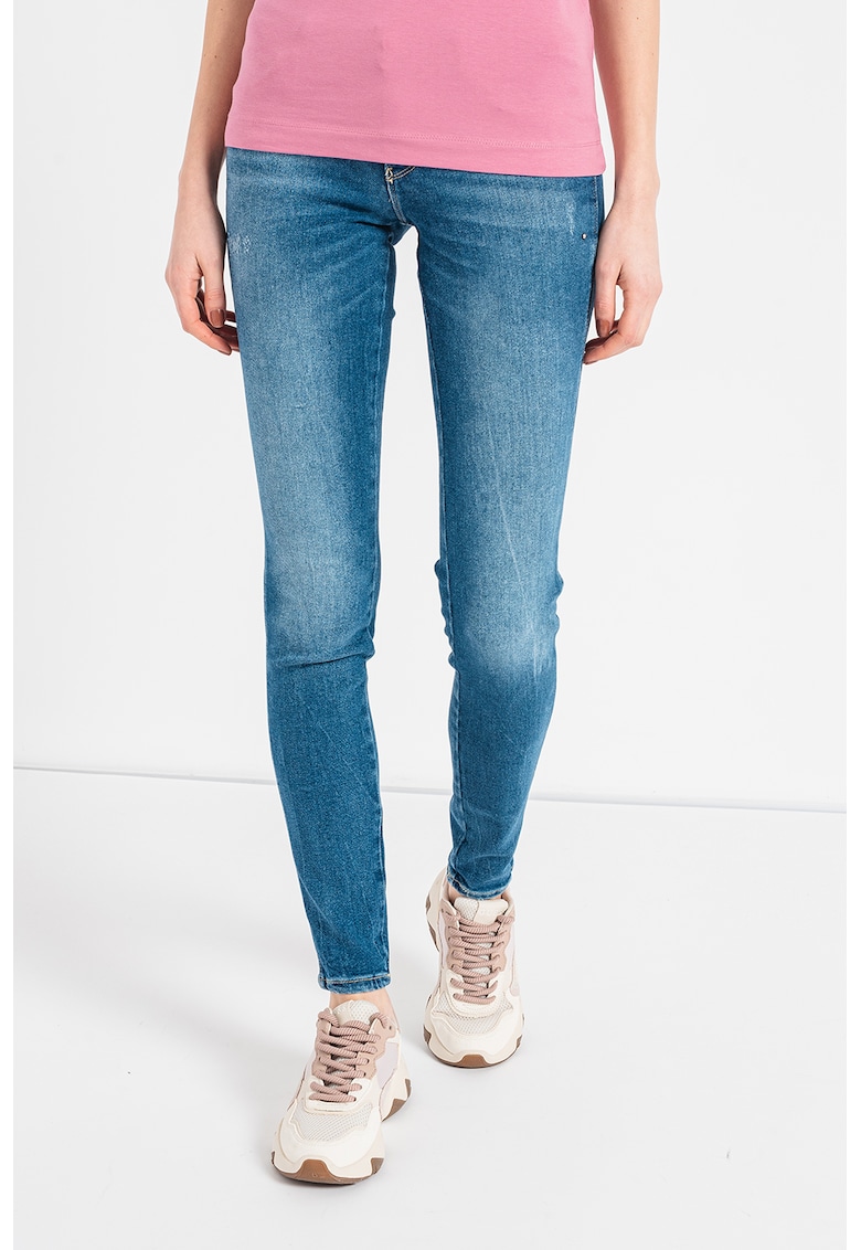 GUESS JEANS Дънки Curve X с 5 джоба за Жени GUESS JEANS Дънки Curve X с 5 джоба за Жени