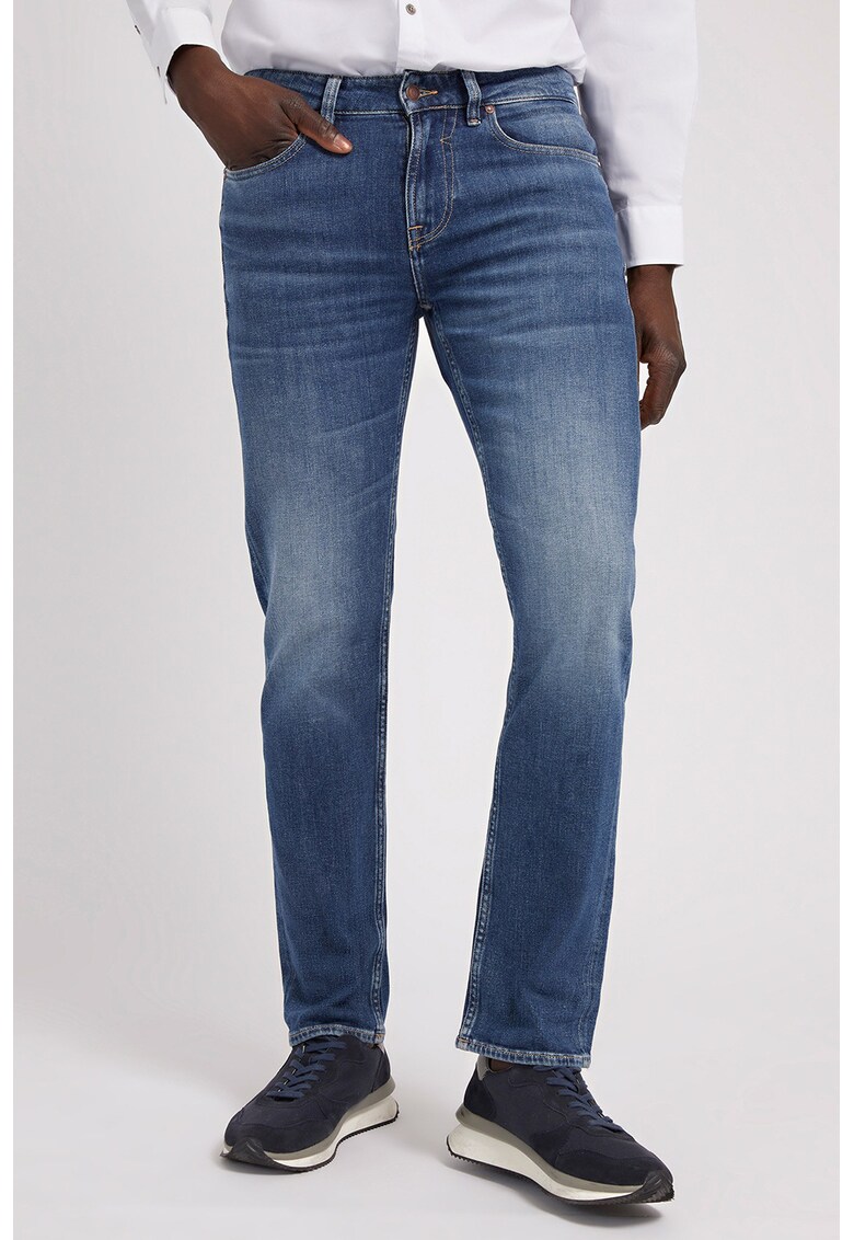 GUESS JEANS Дънки по тялото Angels със захабен ефект за Мъже GUESS JEANS Дънки по тялото Angels със захабен ефект за Мъже