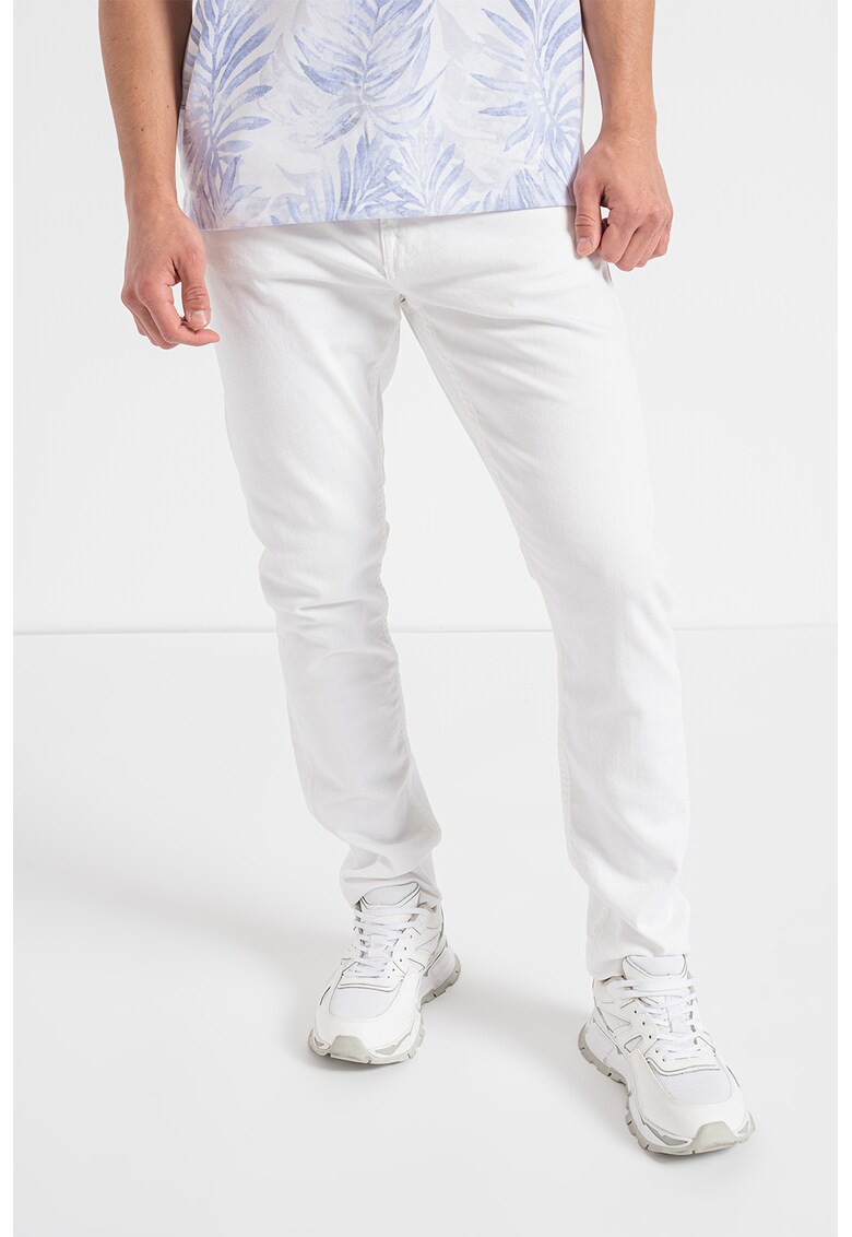 GUESS JEANS Дънки по тялото с лого за Мъже GUESS JEANS Дънки по тялото с лого за Мъже