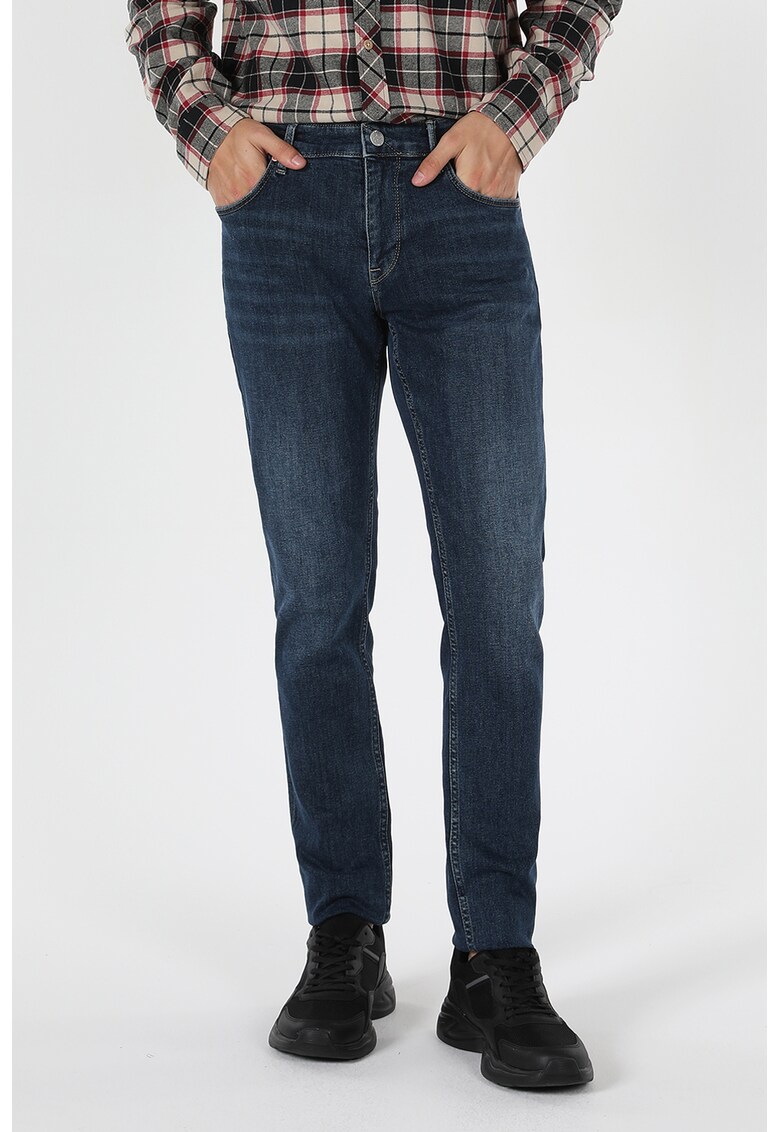 Blugi slim fit cu aspect decolorat - Albastru inchis