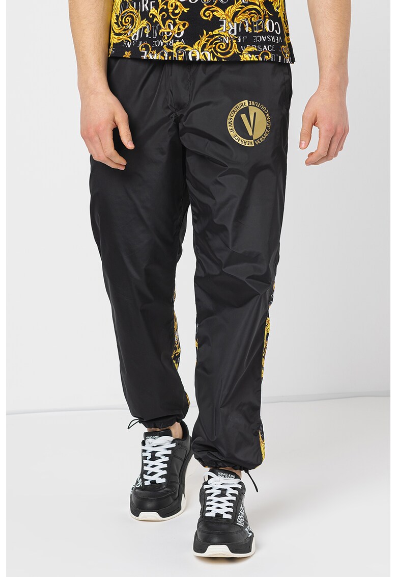 Versace Jeans Couture Спортен паталон с връзка и лого за Мъже Versace Jeans Couture Спортен паталон с връзка и лого за Мъже