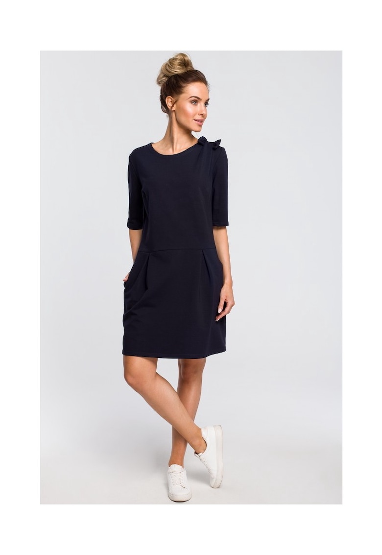 Rochie dreapta cu pe umar