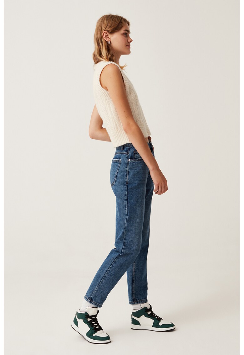 Blugi mom fit