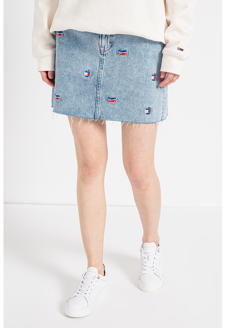 Tommy Jeans Къса дънкова пола с незавършен подгъв за Жени Tommy Jeans Къса дънкова пола с незавършен подгъв за Жени