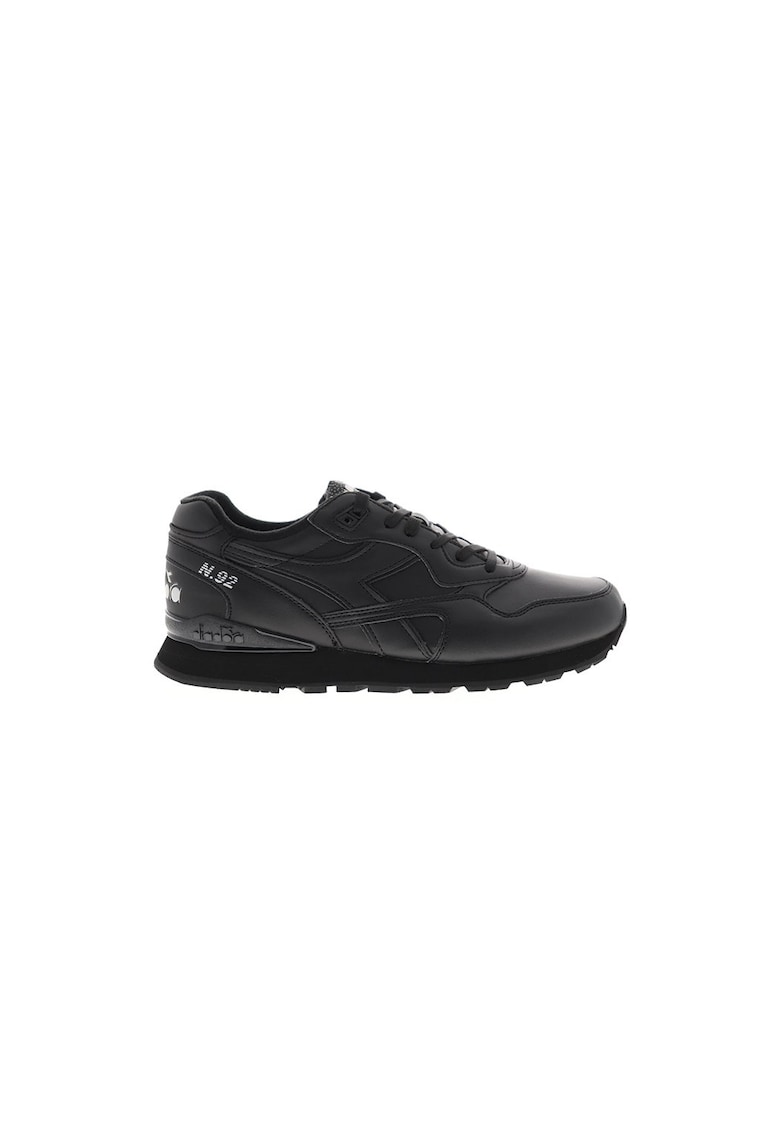 Pantofi sport low-top de piele ecologica cu logo stantat pe partea din spate