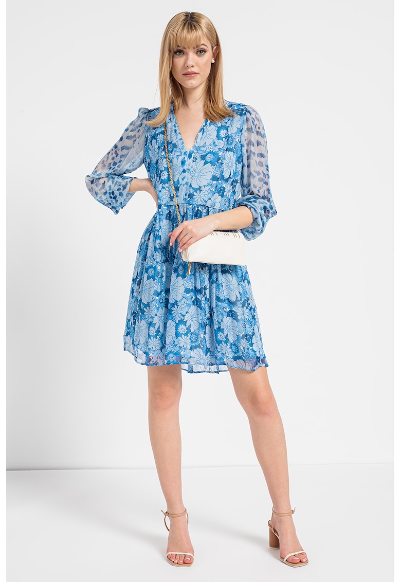 Rochie cu maneci semitransparente