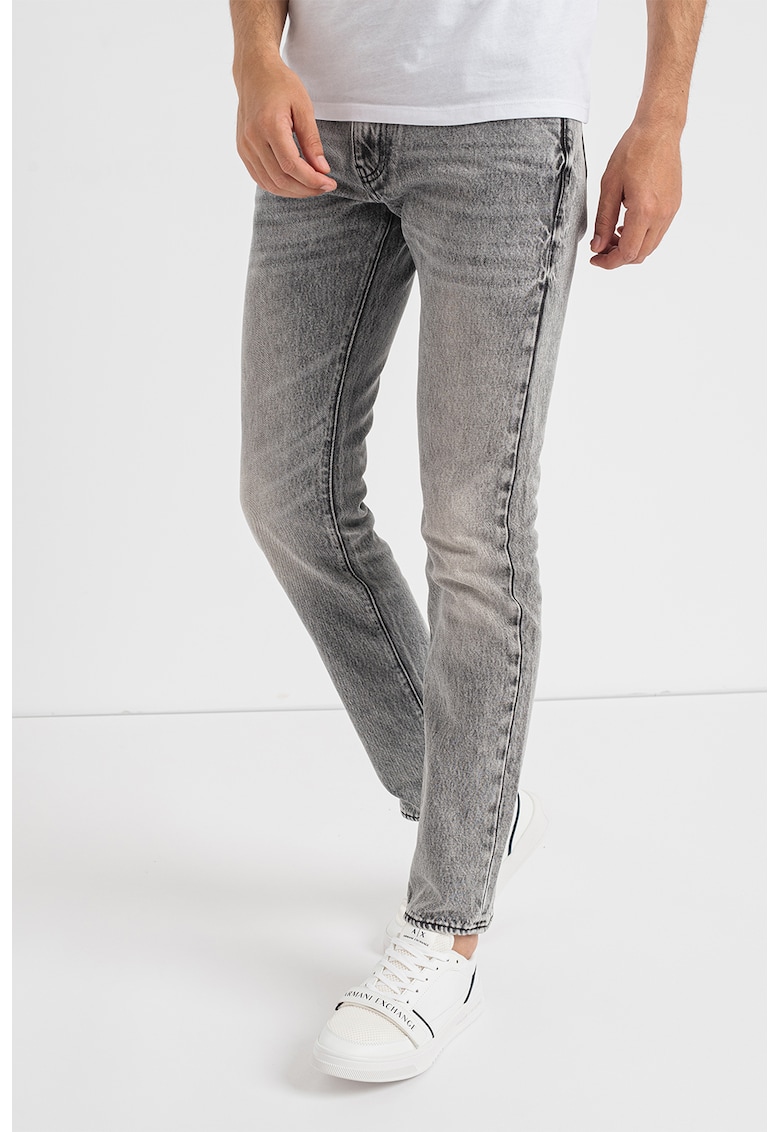 ARMANI EXCHANGE Дънки със захабен ефект за Мъже ARMANI EXCHANGE Дънки със захабен ефект за Мъже