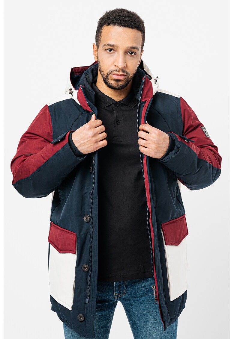 Tommy Hilfiger Парка с качулка и десен в цветен блок за Мъже Tommy Hilfiger Парка с качулка и десен в цветен блок за Мъже