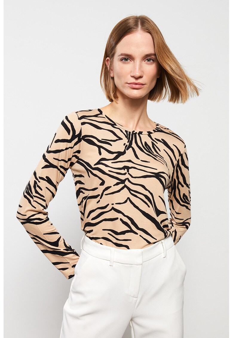 Bluza cu decolteu la baza gatului si imprimeu zebra