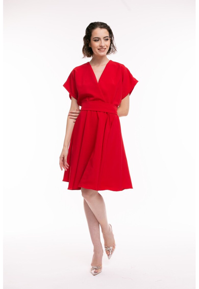 Rochie cu croiala petrecuta si maneci kimono