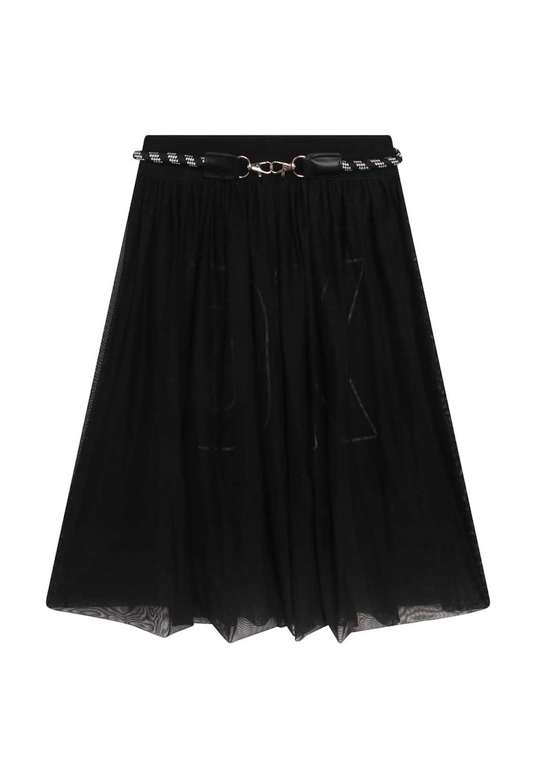 Fusta evazata cu o curea Fusta evazata cu o curea