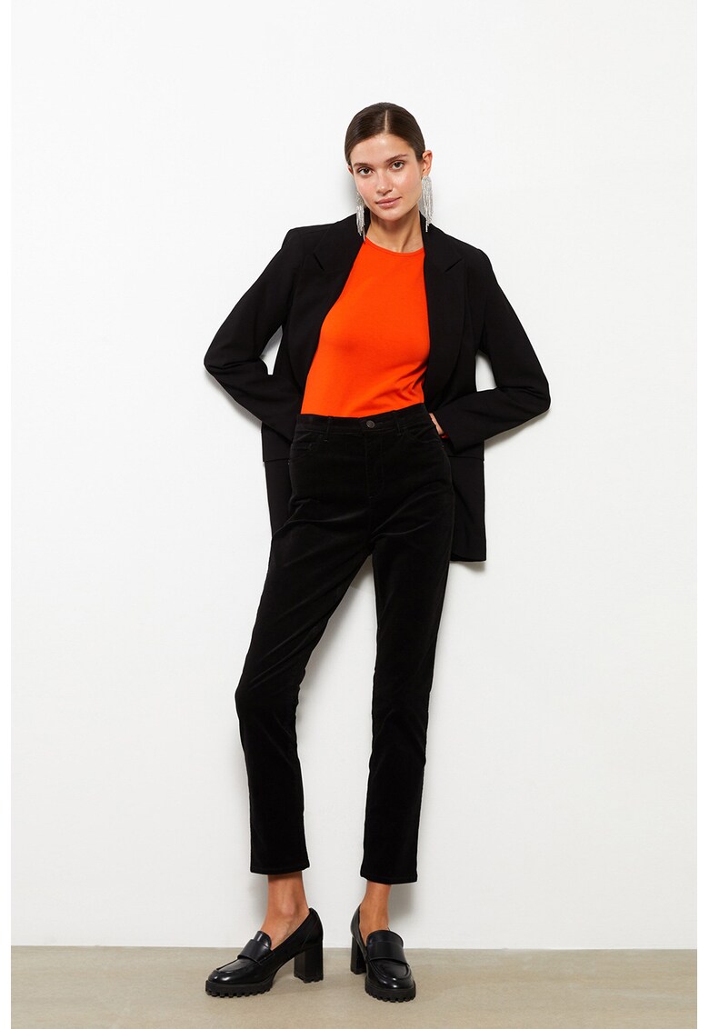 Pantaloni crop catifelati