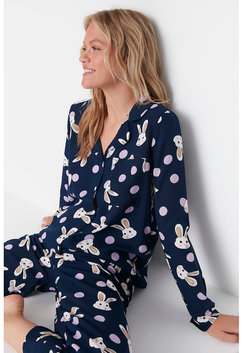 Pijama cu imprimeu si buzunar aplicat pe piept