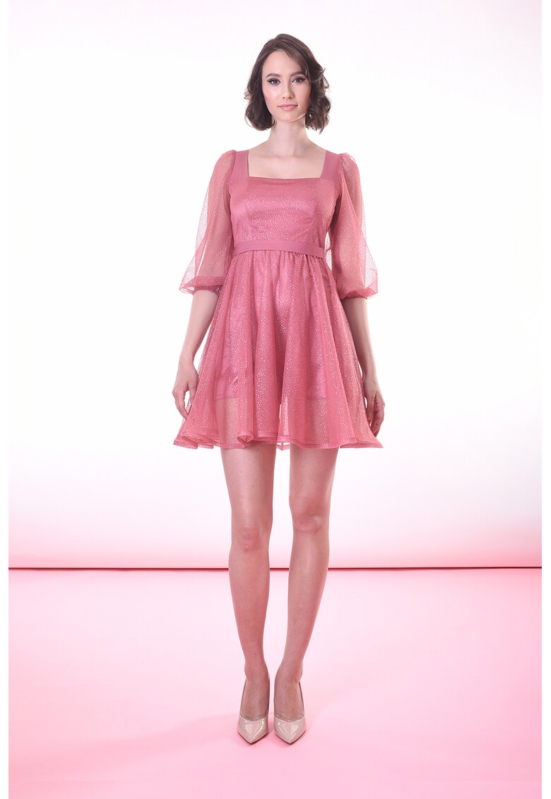 Rochie evazata cu aspect stralucitor