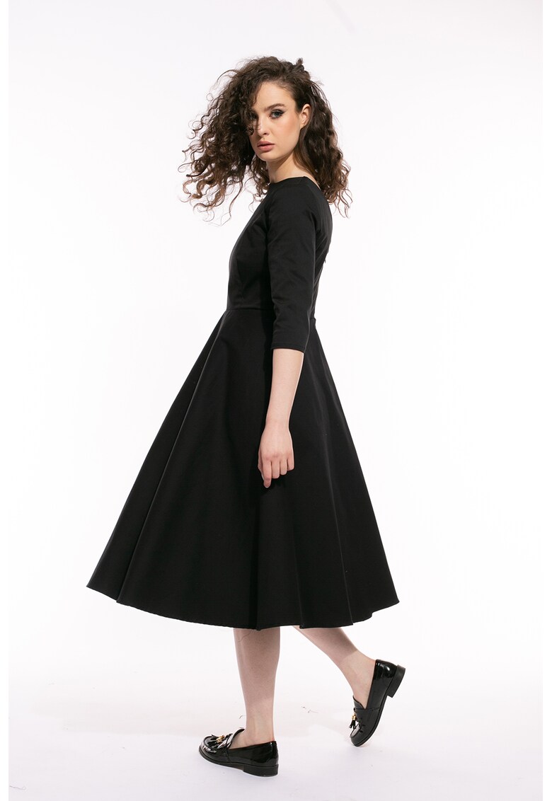 Rochie midi evazata