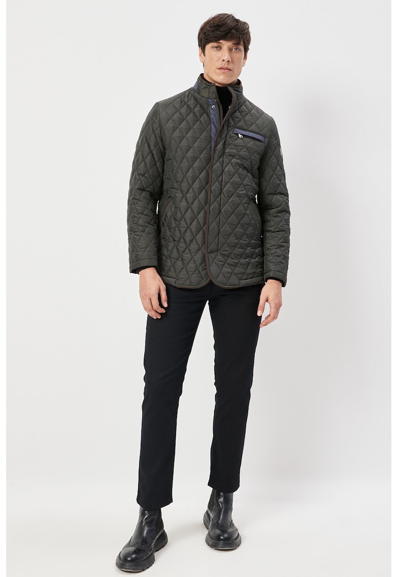 Geaca usoara cu aspect matlasat