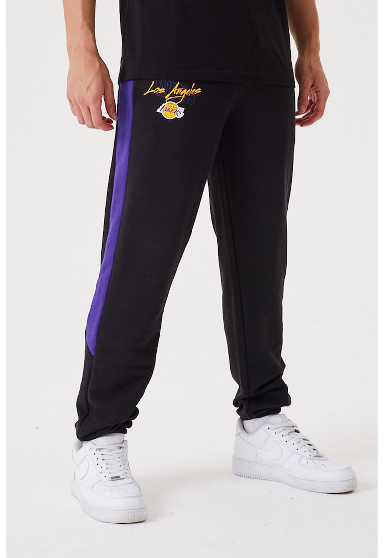 Pantaloni sport cu dungi contrastante Script