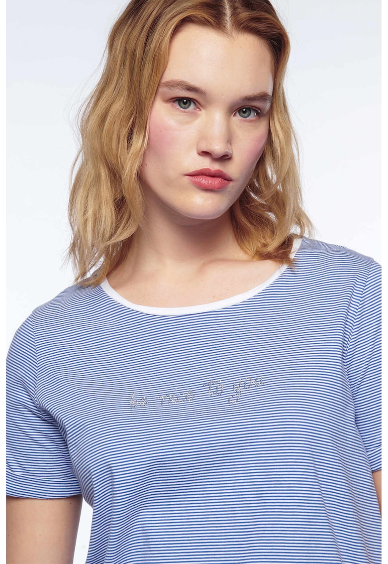 Tricou din bumbac cu model in dungi