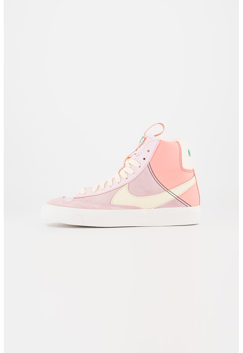Nike Спортни обувки Blazer Mid 77 с висок дизайн и велур за Момчета Nike Спортни обувки Blazer Mid 77 с висок дизайн и велур за Момчета
