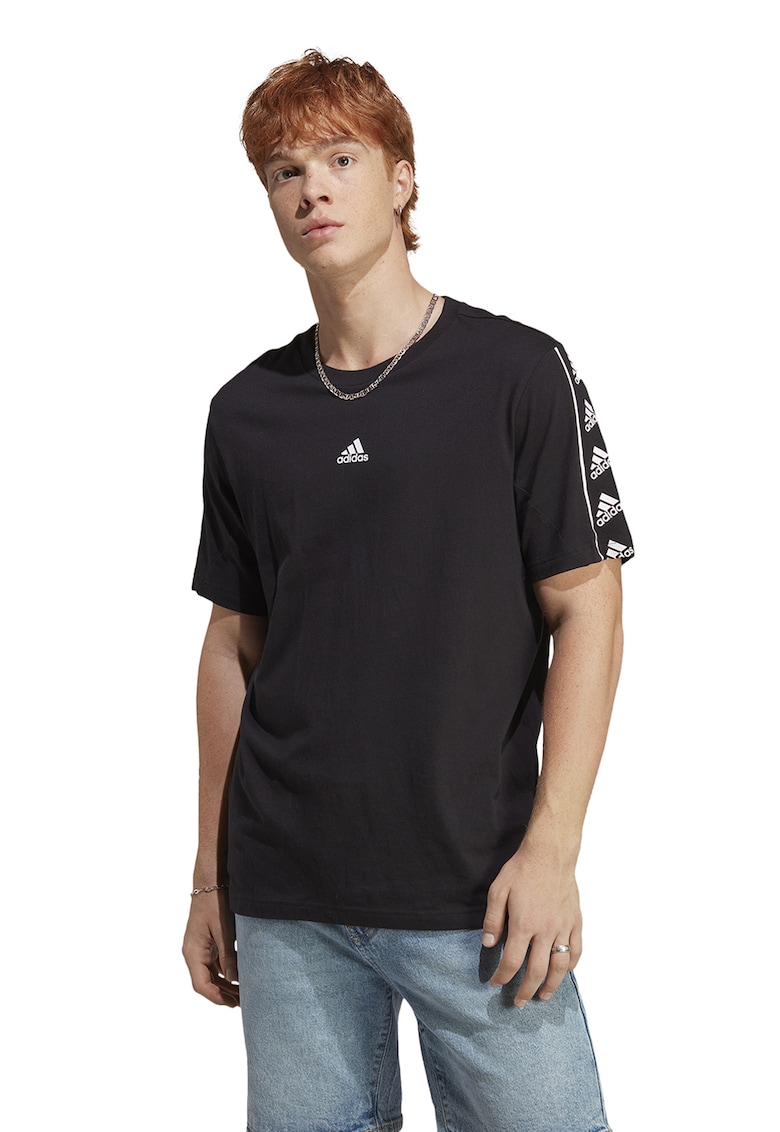 Tricou de bumbac cu logo pe maneca