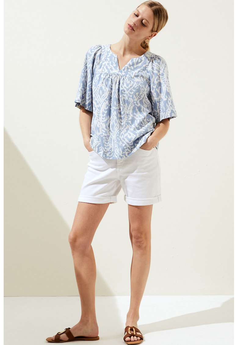 Bluza cu model si maneci raglan