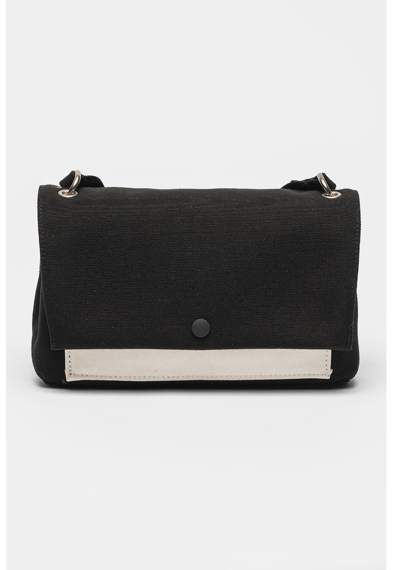 Calvin Klein Jeans Geanta crossbody cu clapa Ultralight - Negru