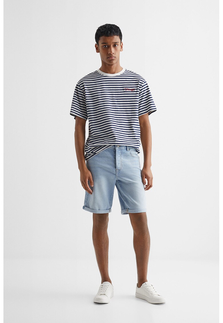 Tricou cu decolteu la baza gatului si model in dungi Chicago