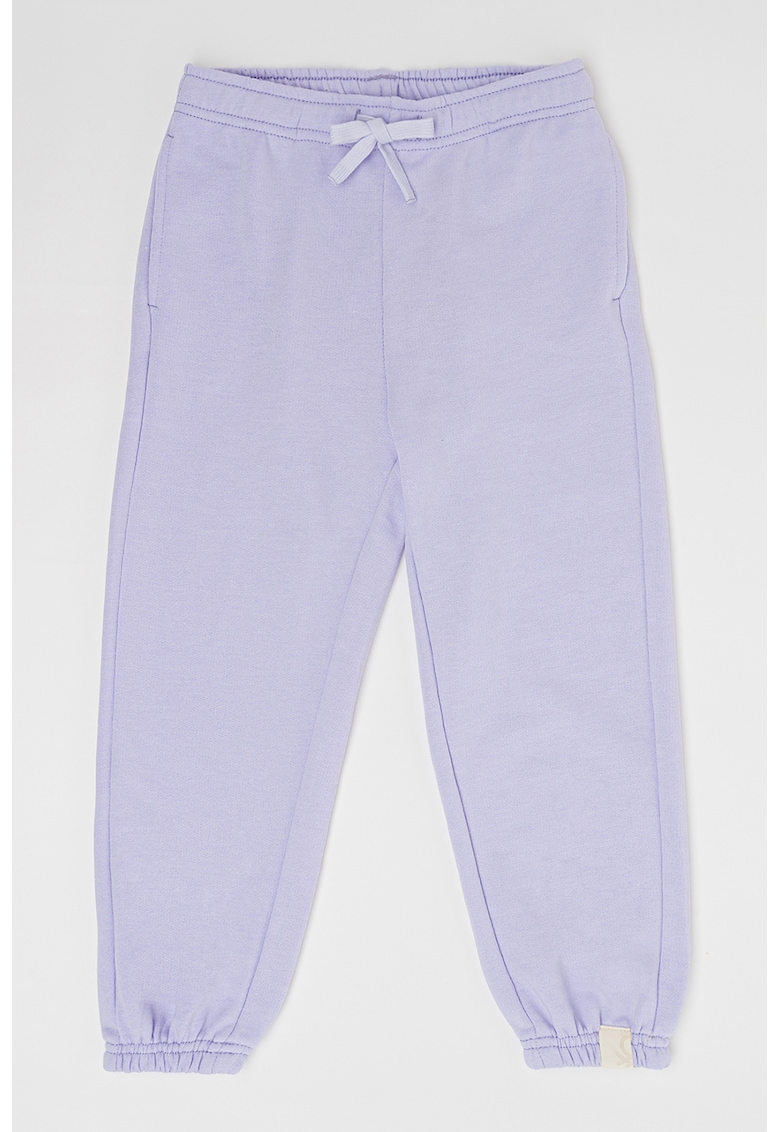 Pantaloni sport cu snur de ajustare si buzunare Pantaloni sport cu snur de ajustare si buzunare