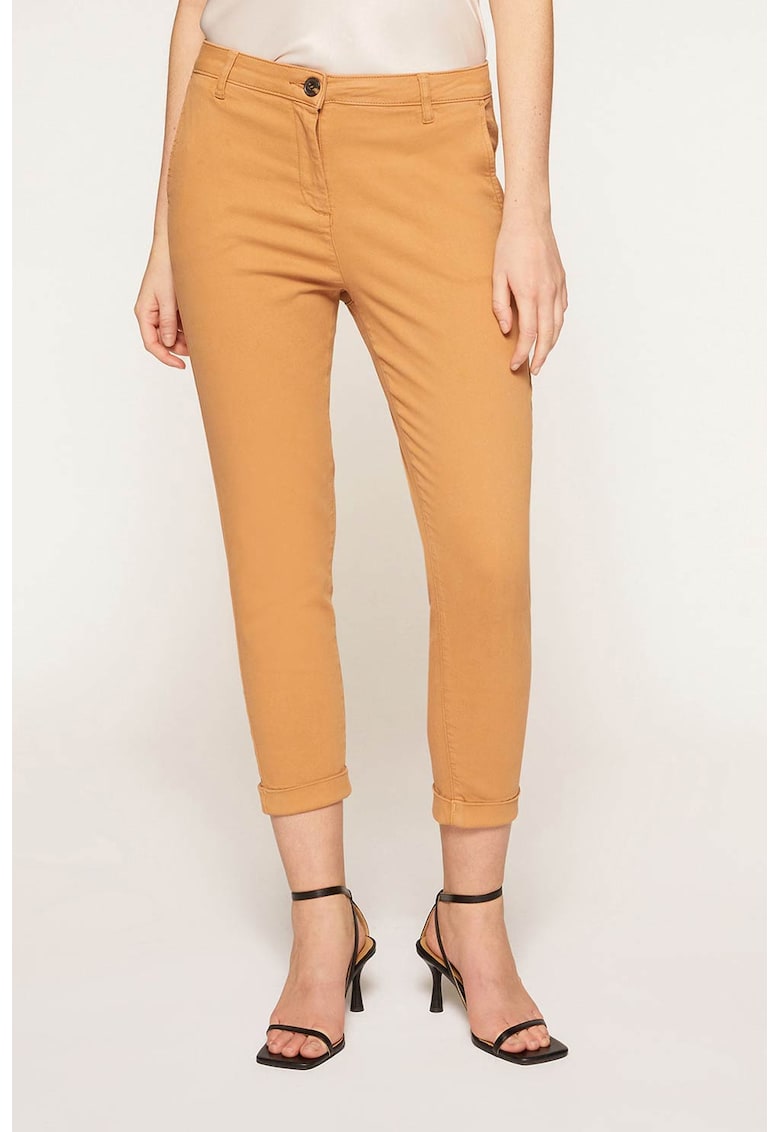 Pantaloni crop cu talie medie