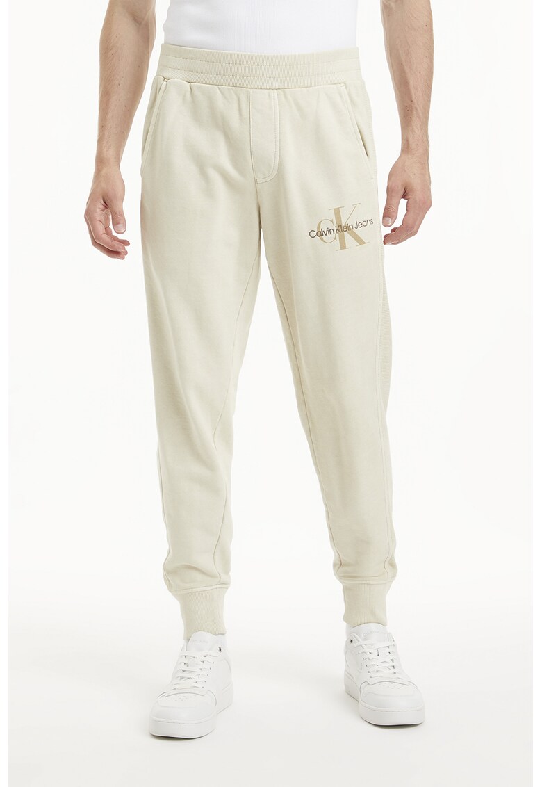 CALVIN KLEIN JEANS Спортен панталон със стеснен крачол за Мъже CALVIN KLEIN JEANS Спортен панталон със стеснен крачол за Мъже
