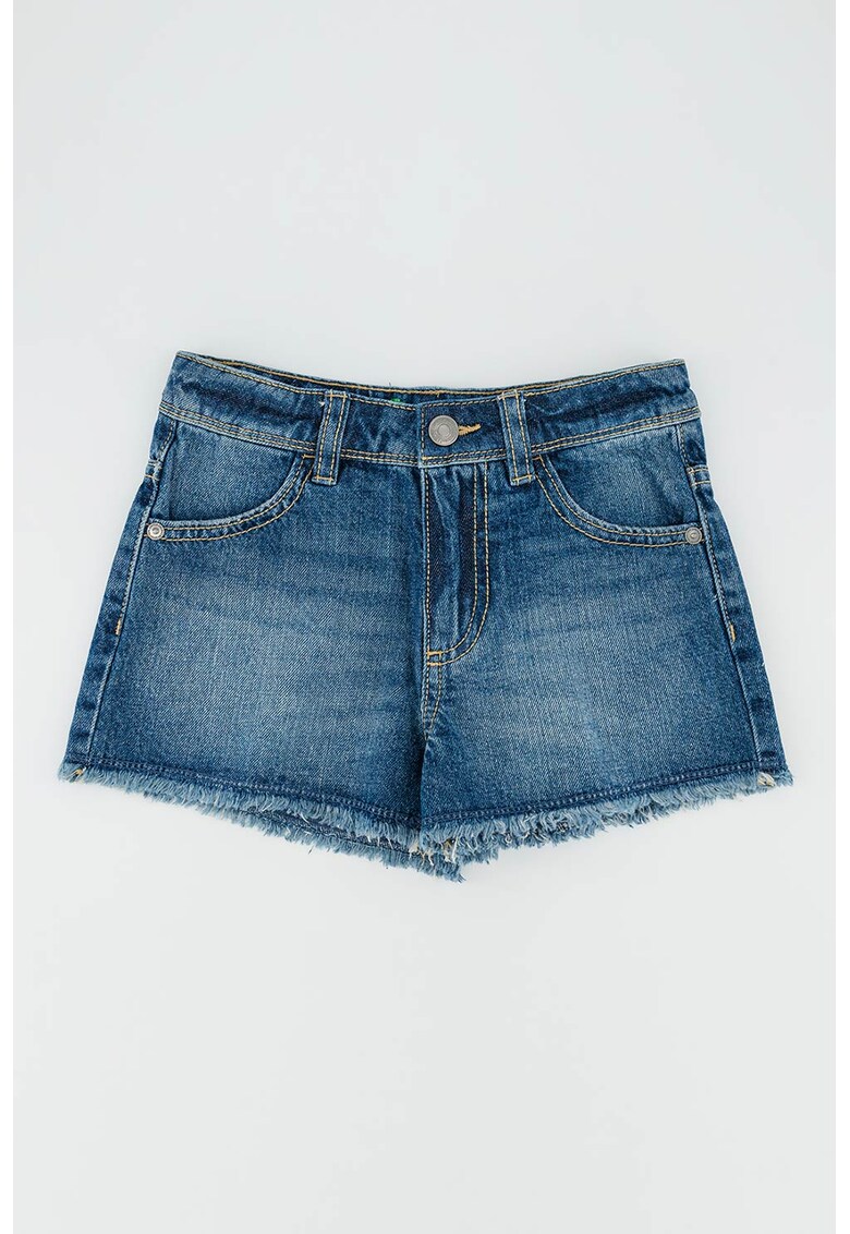 Pantaloni scurti din denim cu terminatii nefinisate