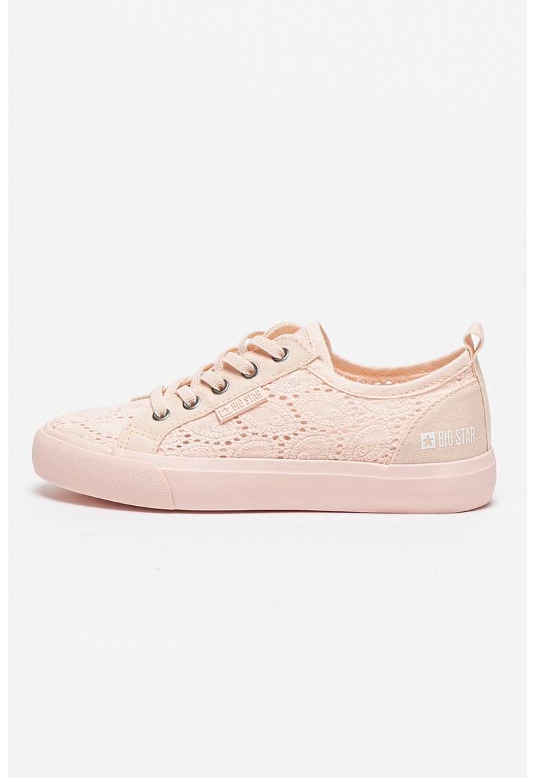 Pantofi sport cu broderii si decupaje