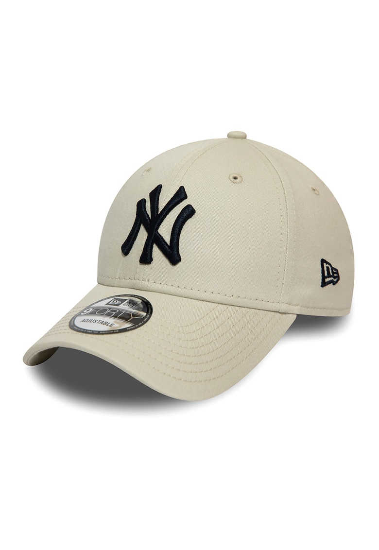 Sapca cu logo brodat Essential 940