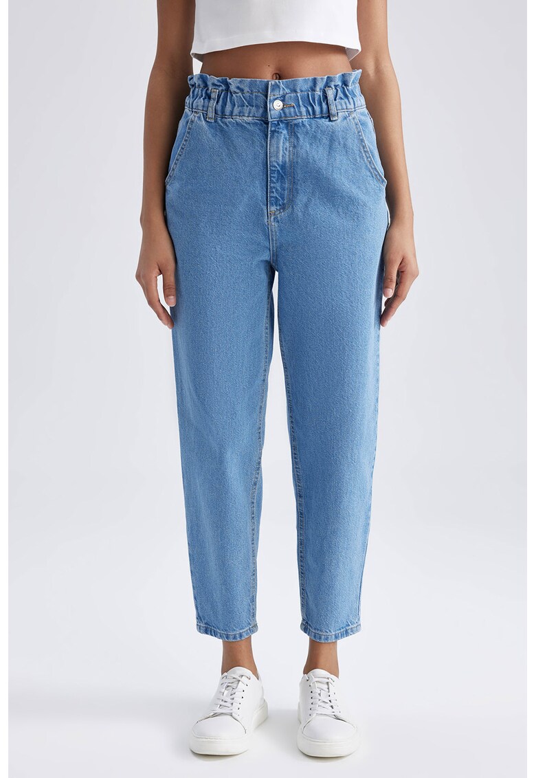Blugi crop cu talie inalta