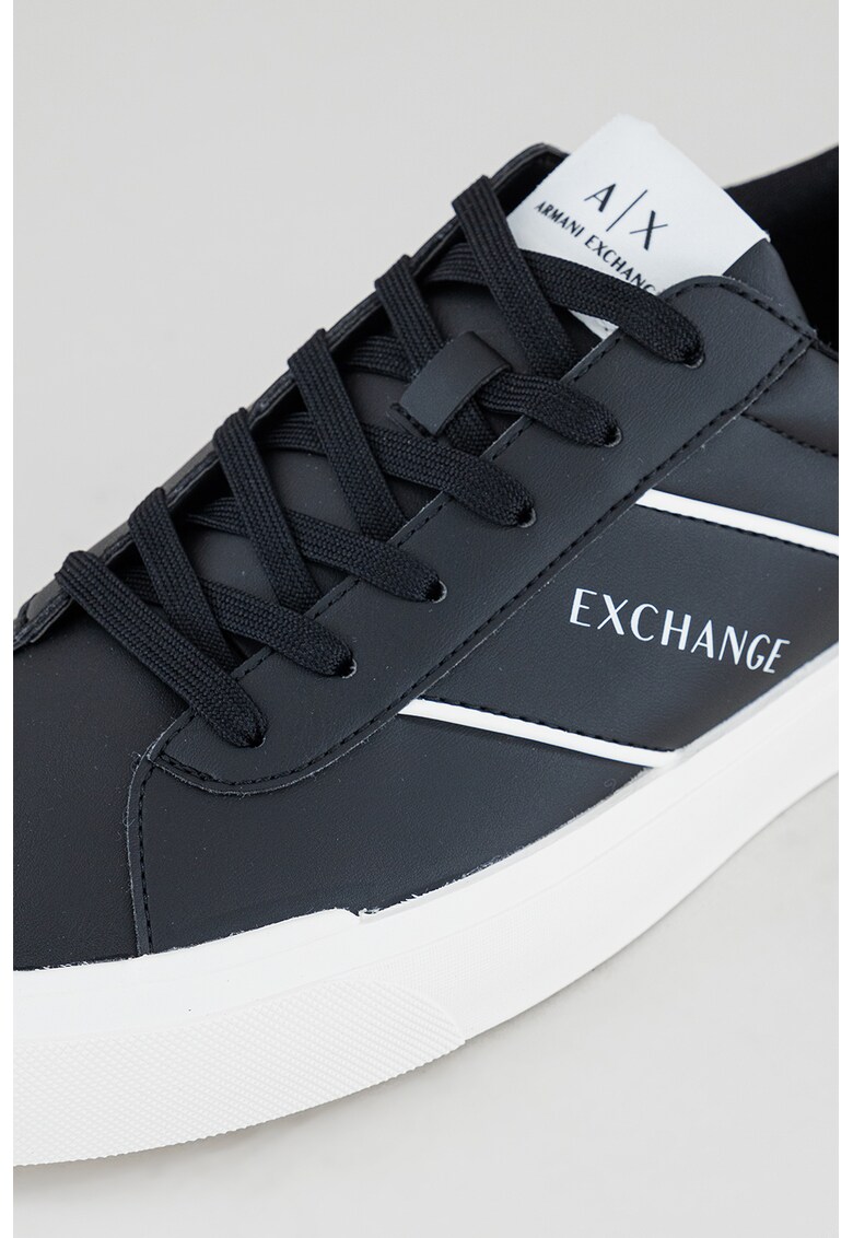 Pantofi sport low-cut de piele ecologica cu detaliu logo