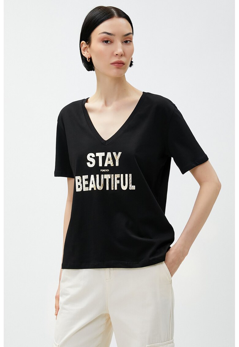 Tricou cu decolteu in V si imprimeu text