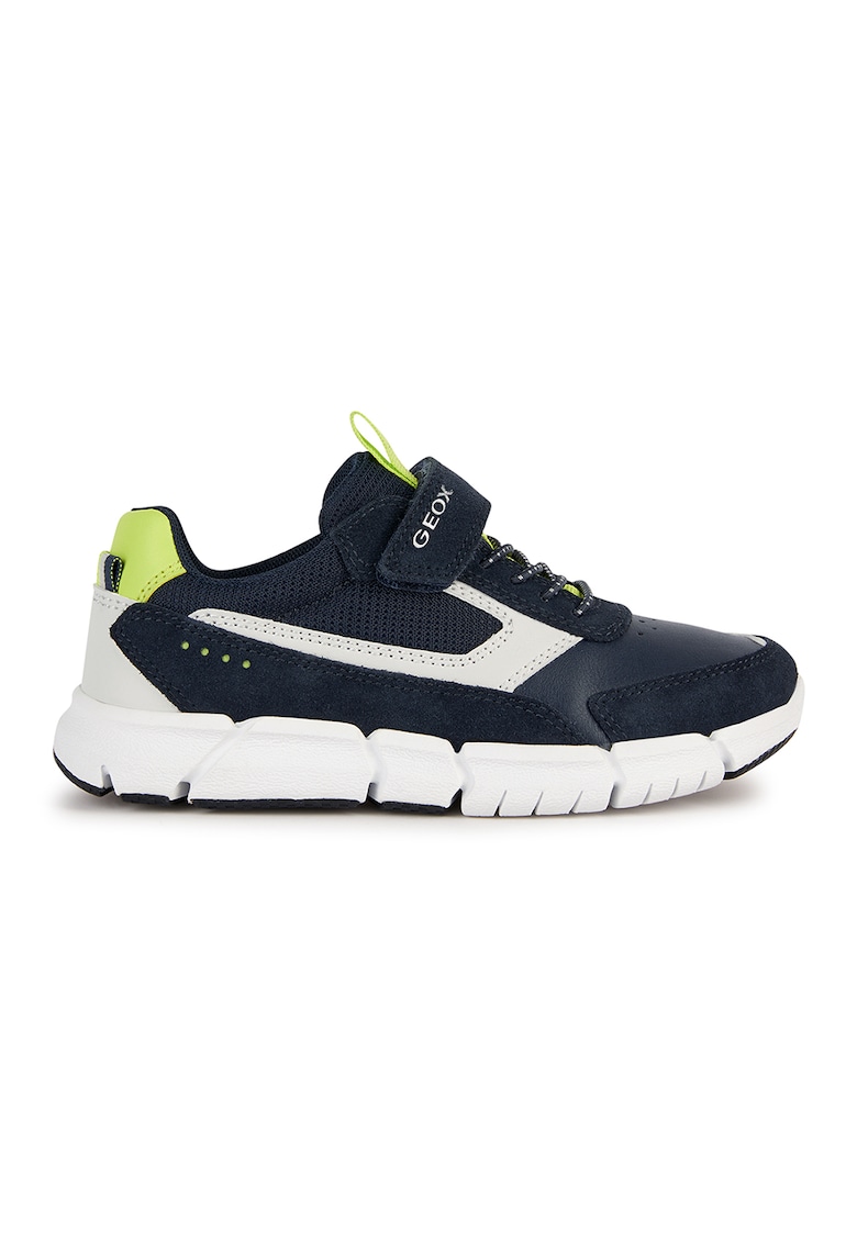 Pantofi sport cu insertii din piele intoarsa