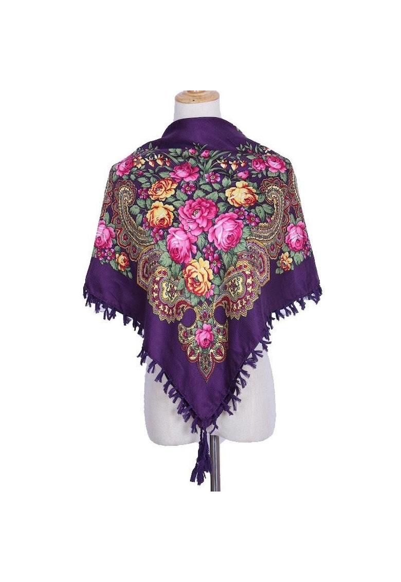 Esarfa mov - patrata - cu ciucuri si imprimeu floral - Astrid C1